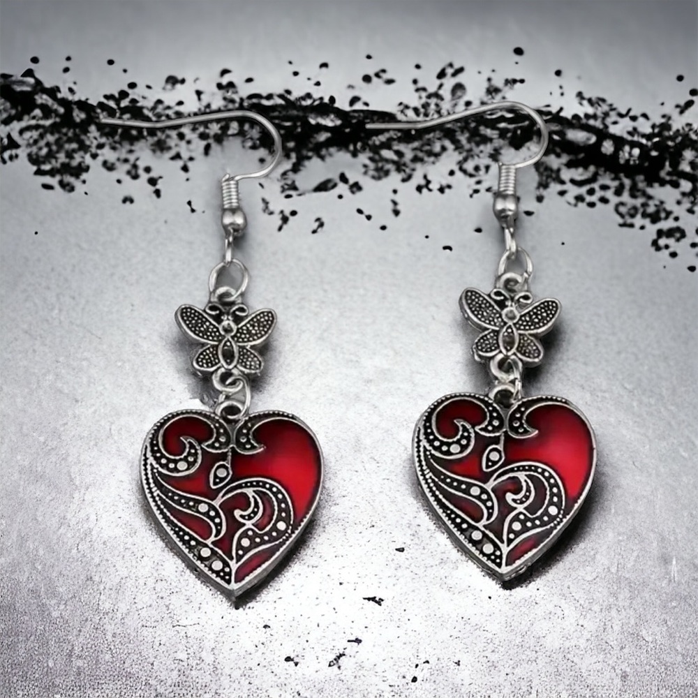 1‎ Pair Gothic Retro Style Punk Butterfly Red Heart-shaped Zinc Alloy Earrings